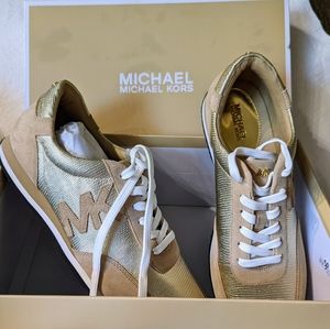 NIB Michael Kors Stanton Trainor Size 10